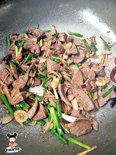 ตับหมูผัดพริกขิง3